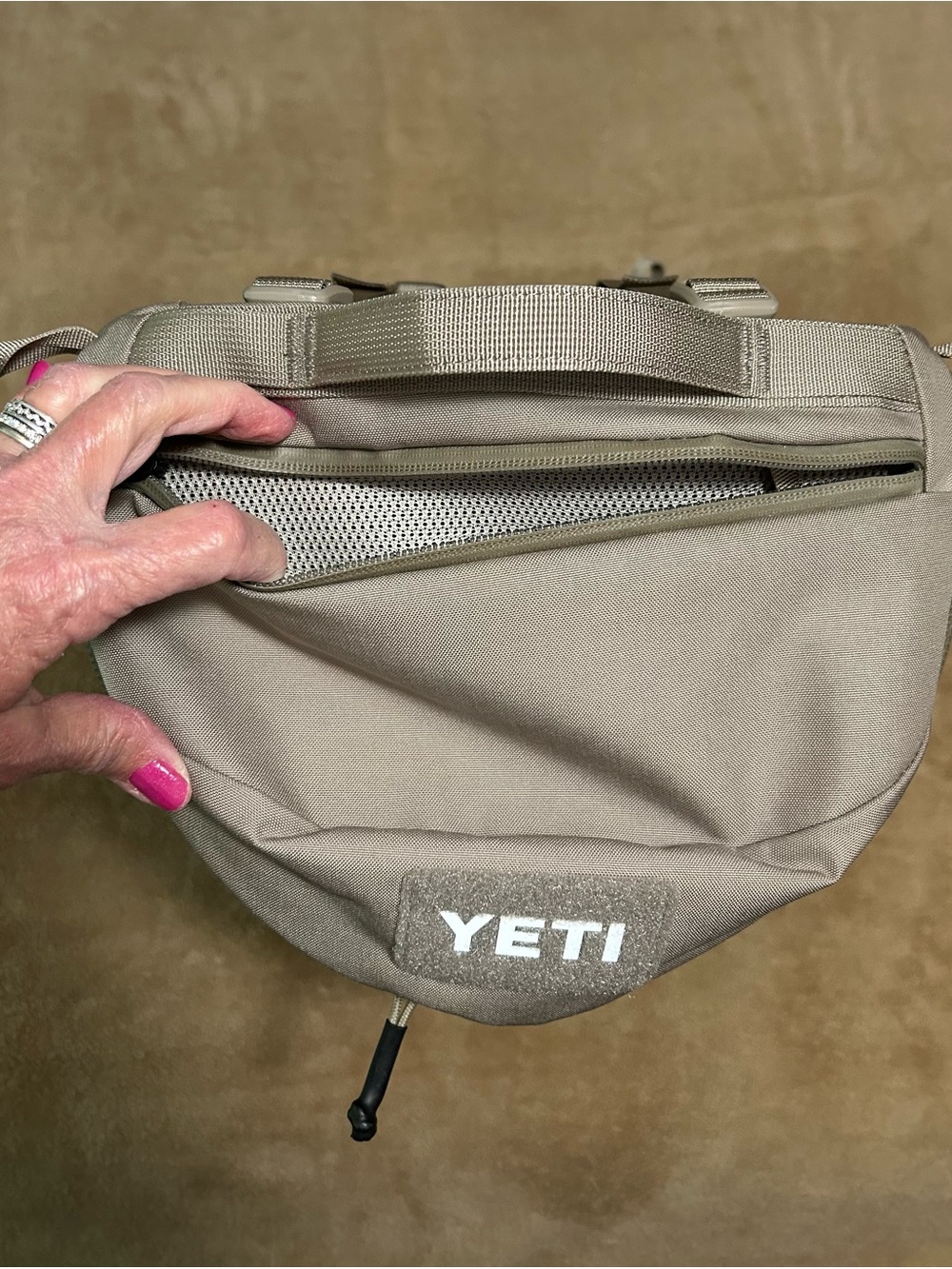 Yeti Ranchero 22L Cape Dark Taupe~EXCELLENT 
CONDITION!! {item 1} - Picture 9 of 14